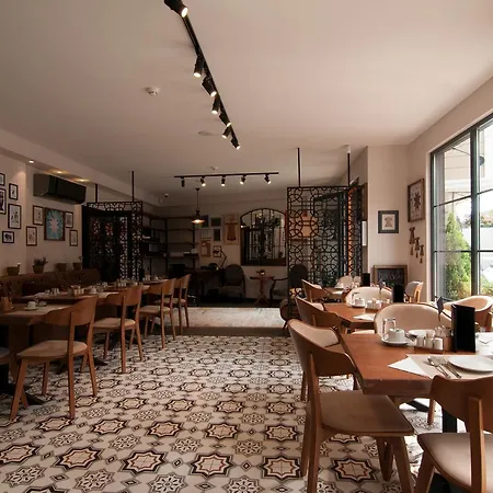 Отель Nomade Exclusive 3*