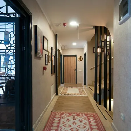 Отель Nomade Exclusive 3*