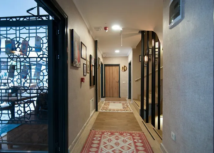 Отель Nomade Exclusive 3*