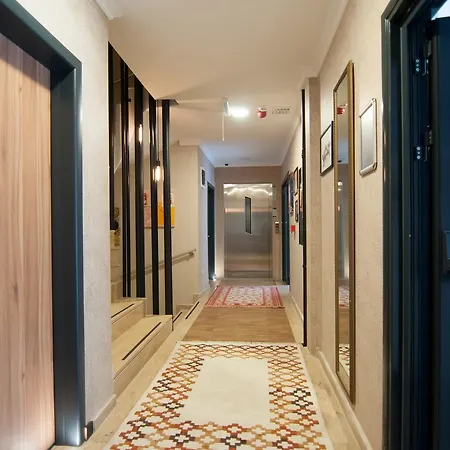 Nomade Exclusive Hotel 3*
